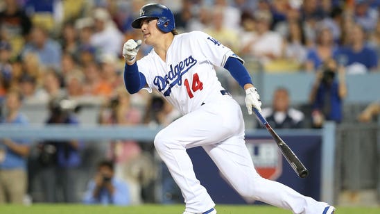 Dodgers' Kike Hernandez undergoes shoulder surgery
