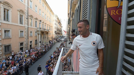Roma lifer Francesco Totti blasts peers for following the money after Higuain 'disaster'