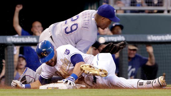 Danny Duffy thrives again as Royals beat Rangers 3-1