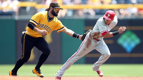 Phillies: Time To Sell High On Cesar Hernandez's 2016 Season