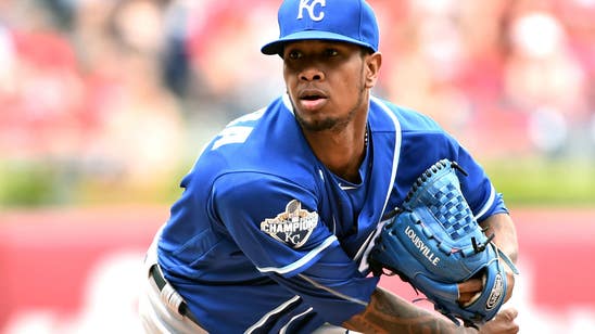 Ventura injured as Royals lose 7-2
