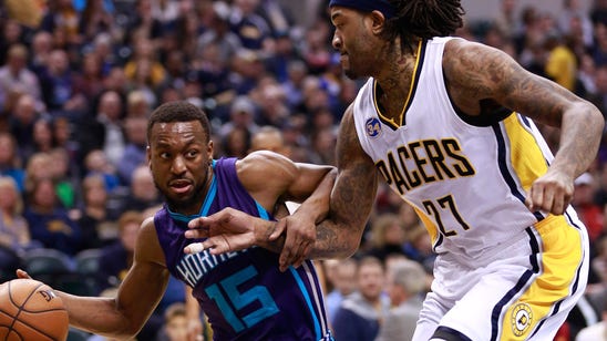 Kemba Walker hits game-winner to lead Hornets past Pacers