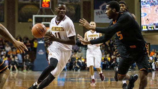 Oklahoma State stops Gophers, 62-60