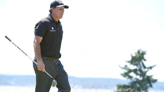 Mickelson refuses to comment on money-laundering allegations