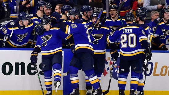 Schwartz scores twice as Blues win eighth straight, 4-1 over Jets