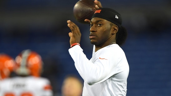 Cleveland Browns: Robert Griffin III Practicing, But Will He Start Again?