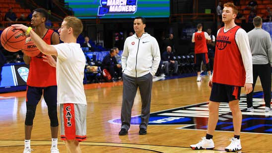 Arizona bands together, finds strength through adversity