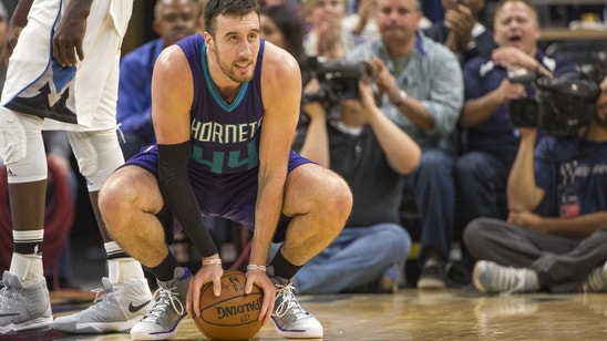 Kemba Walker and Frank Kaminsky Shine in Charlotte Hornets Win Against T-Wolves