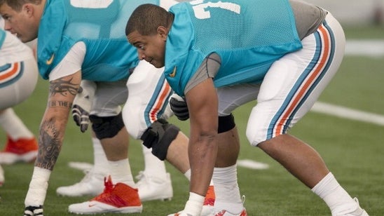 Jonathan Martin to reunite with Dolphins at joint practice
