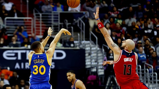 Golden touch: Curry, Durant go crazy to set up Saturday's mega matchup