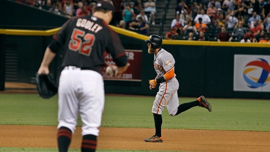 D-backs have few answers for Cueto, Giants' bats