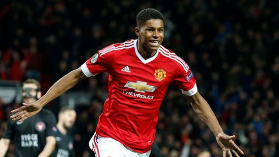 18-year-old Marcus Rashford rescues Manchester United with brace in career debut
