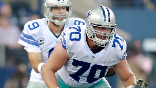Cowboys OL Martin leaves practice with stinger