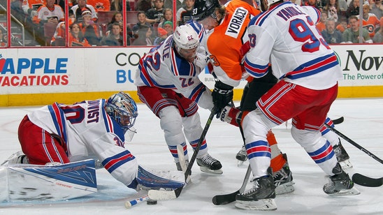 Lundqvist joins Brodeur, Esposito on exclusive list in Rangers' shootout win at Flyers