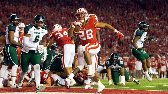 Deal, Badgers solidly defeat Hawaii, 28-0