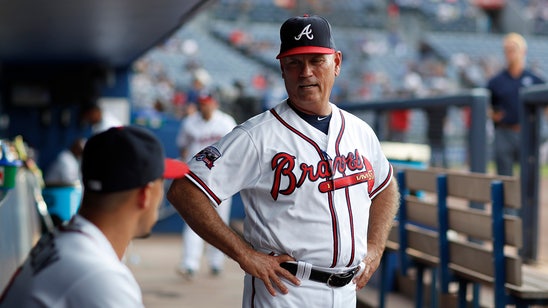 Braves name Brian Snitker new manager