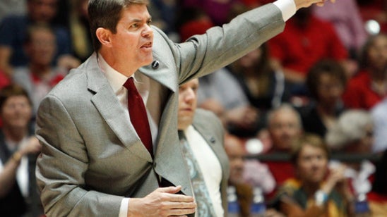 Rice resigns as UNLV's coach in middle of fifth season