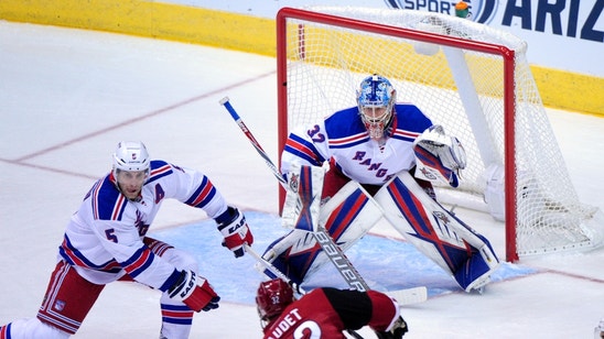 NY Rangers: Antti Raanta the Undefeated Backup