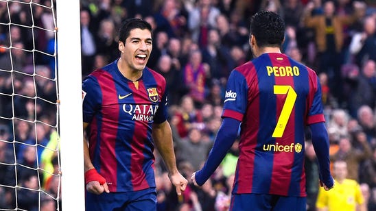 Suarez urges Pedro to snub Premier League and stay at Barcelona