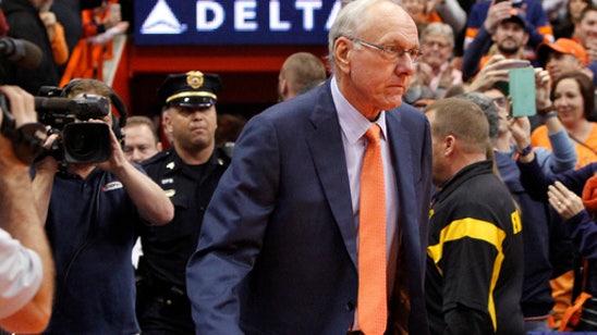 Syracuse's Jim Boeheim returns to the bench after suspension
