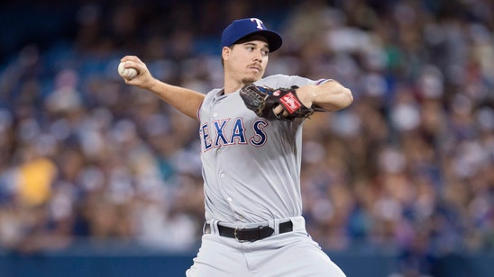 Gonzalez's struggles continue in Rangers' loss to Blue Jays