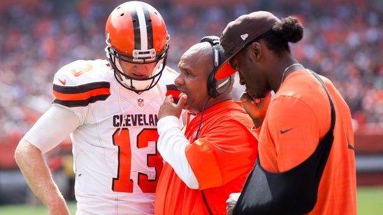 Josh McCown reportedly will have MRI on shoulder for banged-up Browns