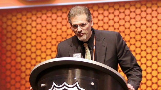 Flyers GM Hextall: Staying home could aid in fast start