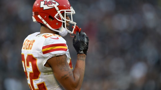 (Photo) Marcus Peters raises apparent Black Power fist