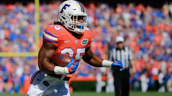 Watch UF running backs Scarlett and Thompson compete in a foot-race