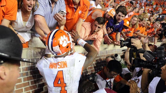 Clemson showing familiar clutch gene in staying perfect