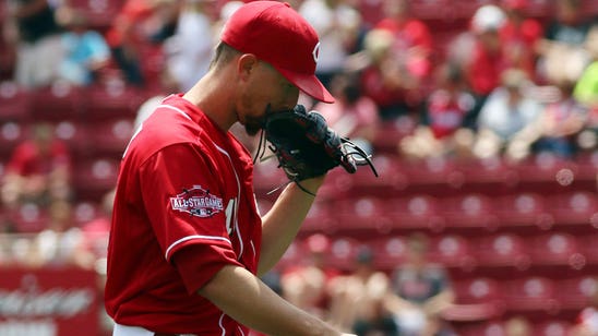 Reds try to avoid sweep by Brewers