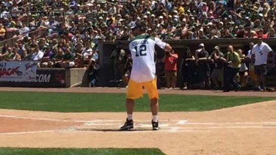 Aaron Rodgers shows up Clay Matthews at charity softball game