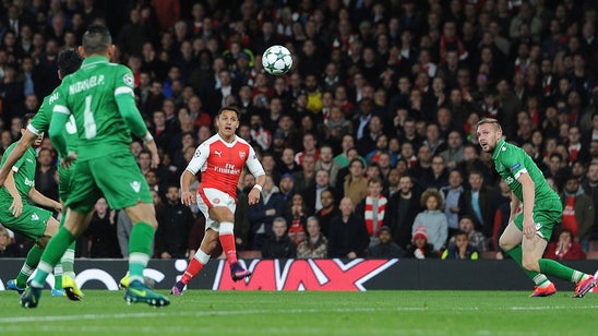 Watch: Alexis Sanchez chips the keeper to score for Arsenal in Champions League