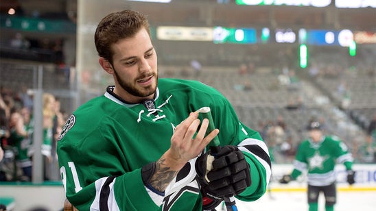 Tyler Seguin attempts to play goal, fails miserably (VIDEO)