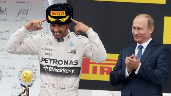 F1: Vladimir Putin tried to give Lewis Hamilton a post-race fist bump