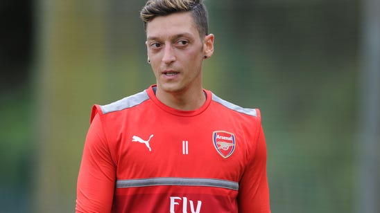 Arsenal: Mesut Ozil Conceded Nothing In Contract Discussions