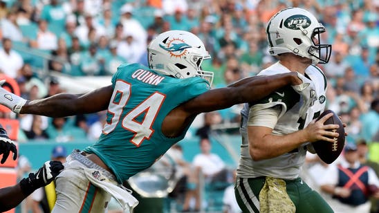 Cowboys acquire Dolphins DE Robert Quinn for 6th-round pick
