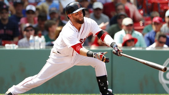 Red Sox: Dustin Pedroia closing in on American League batting title