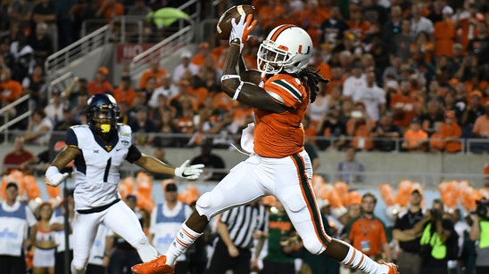 Brad Kaaya's sharp night helps Miami snap bowl losing streak