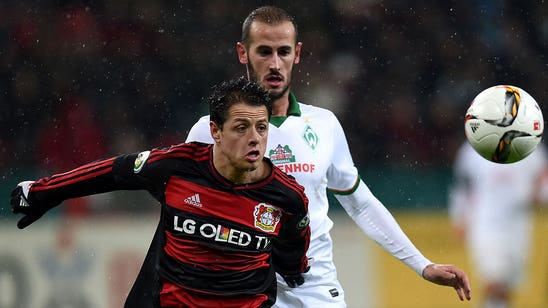 Chicharito diagnosed with small muscle tear for Bayer Leverkusen