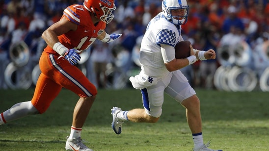 Kentucky Football: Eddie Gran Helping Drew Barker Find Consistency