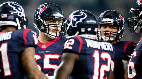 Texans place center Mancz on IR