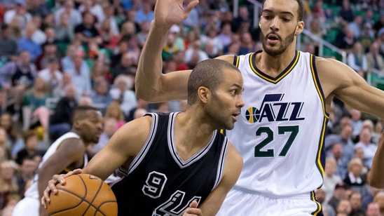 Utah Jazz: Rudy Gobert, Raul Neto Take On Turkey Day Mannequin Challenge