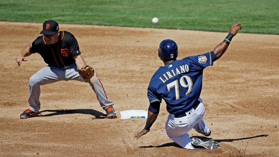 Brewers' offense quiet in 3-1 loss to Giants