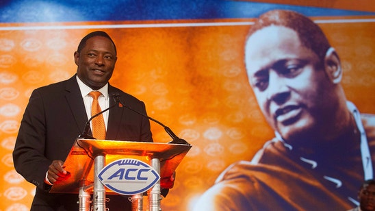 Dino Babers working to get Syracuse used to his offense, back to relevancy
