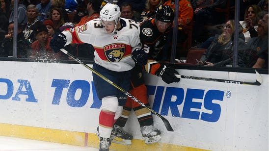 Panthers recall forward Dryden Hunt from AHL