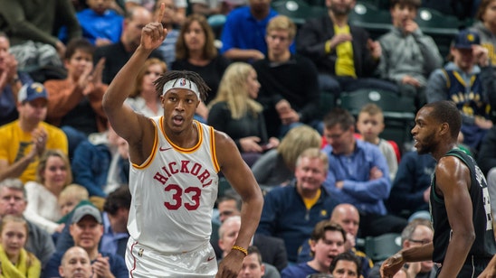 Elbow injury sidelines Pacers' Turner at least two games