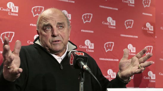 Barry Alvarez: 'I like what I've seen from Chryst so far'