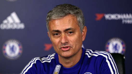 Mourinho says he is beginning to think Leicester can win EPL