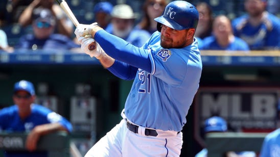 Royals place Duda on DL, recall Dozier from Omaha